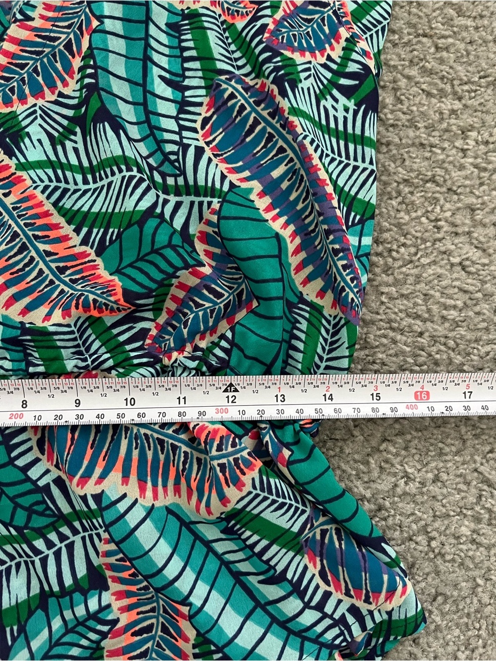 Liz Claiborne Teal Tropical Leaf Wrap Top - Picture 4 of 7